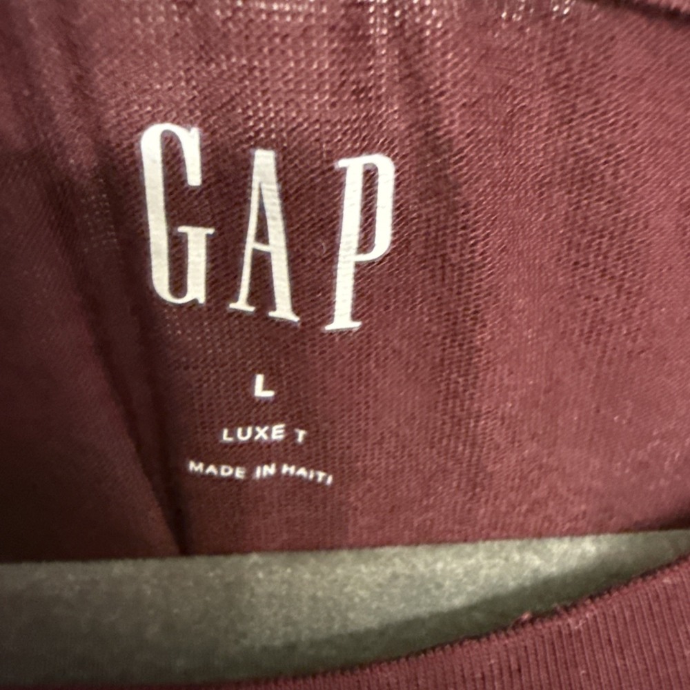GAP Woman's Plum Colored Long Sleeve Plain Shirt Size Large NWT Super Soft - Picture 4 of 5